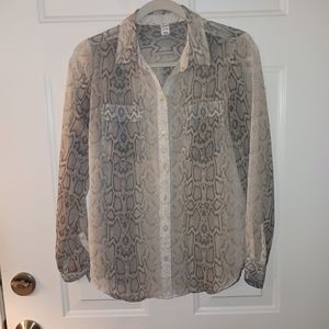 Old Navy Gray and Tan Buttondown top with pockets. Size XS